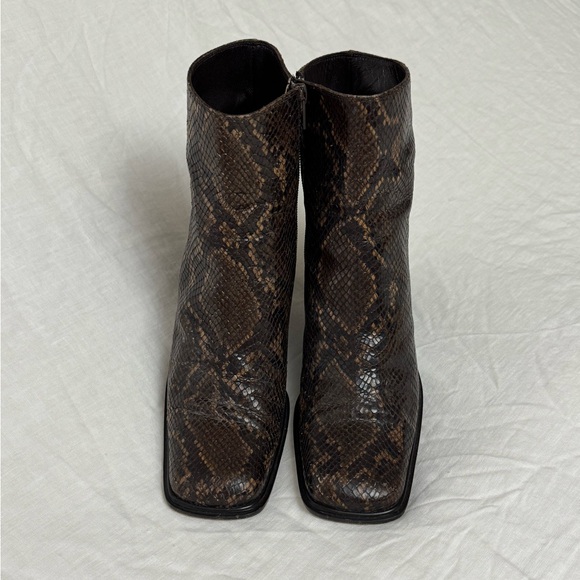 Via Spiga Shoes - Vintage Via Spiga Snakeskin Print Leather Ankle Boots Made in Italy  Size 8 Boho